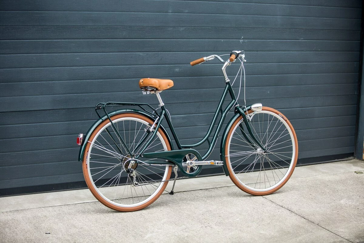 BICICLETA DE PASEO CAPRI BERLIN VERDE INGLÉS 28 PULGADAS 7 VELOCIDADES - Imagen 3